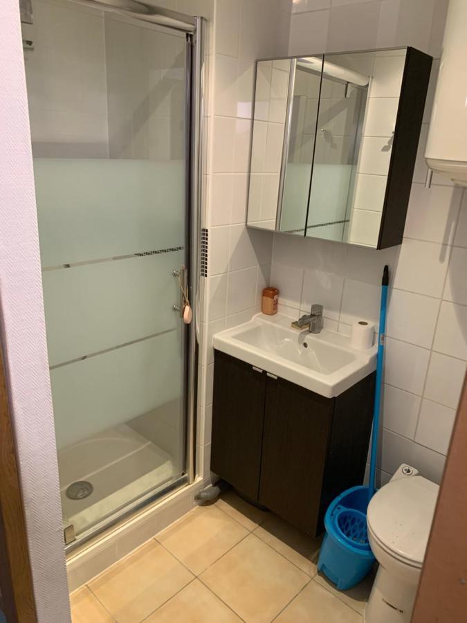 Moderne Au Coeur De Batignolles * Parijs