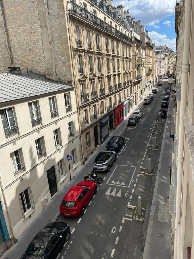 Appartement Moderne Au Coeur De Batignolles
